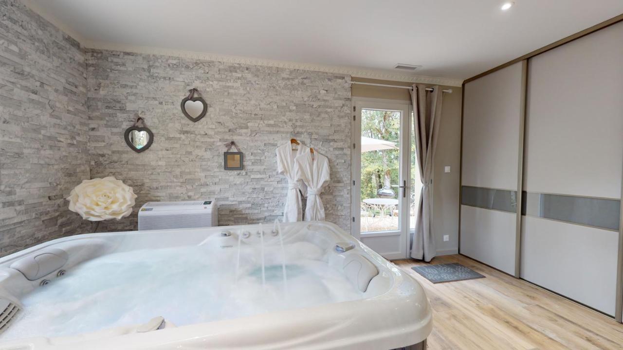 Gite Spa & Nature Saint-Chamassy Exteriör bild