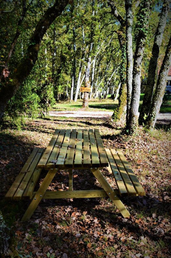 Gite Spa & Nature Saint-Chamassy Exteriör bild